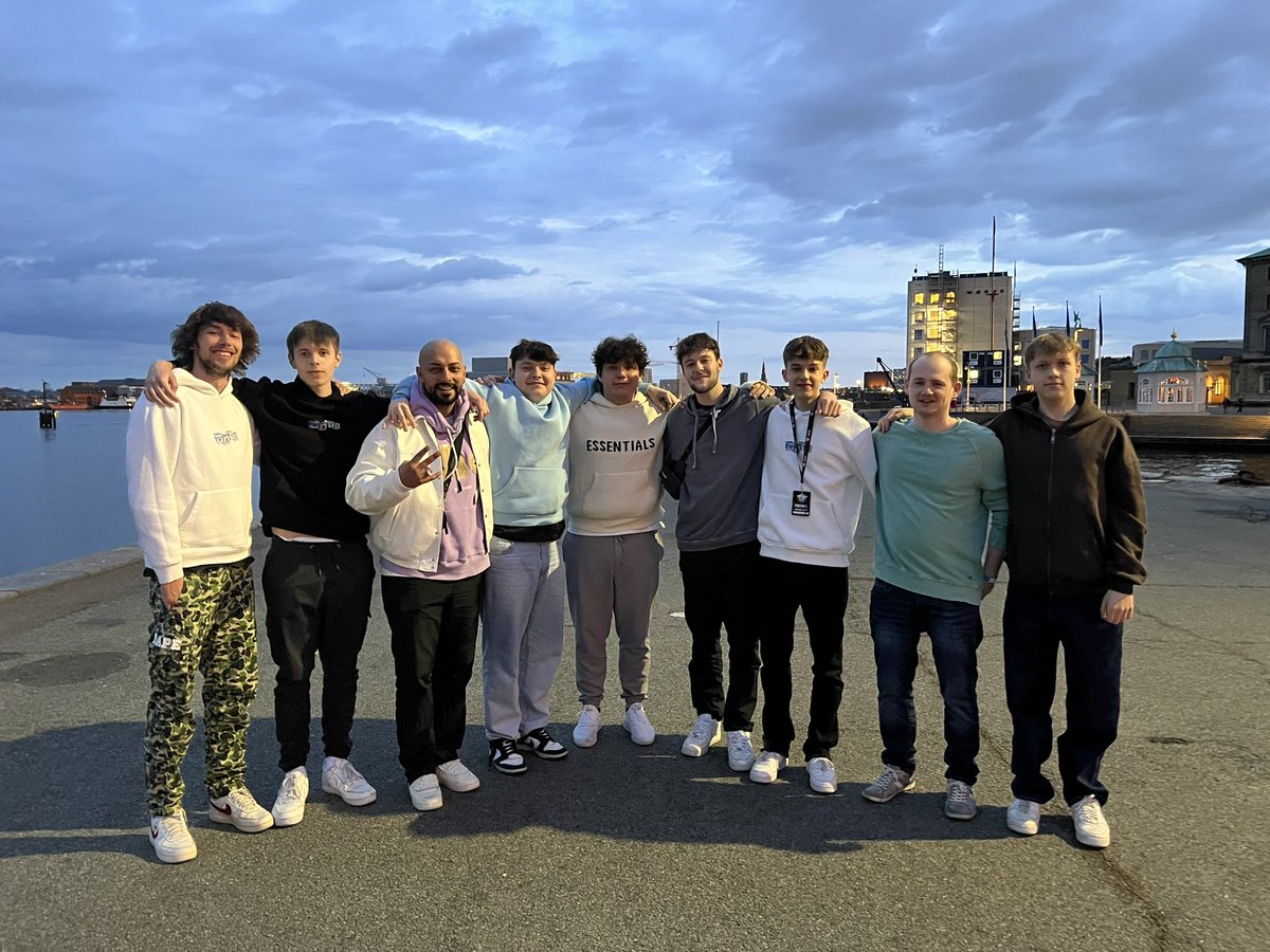 Copenhagen was lit 🌊

Thanks for the invite <a href="/BLASTPremier/">BLAST Premier 💥</a> <a href="/EpicGames/">Epic Games Store</a> 💙