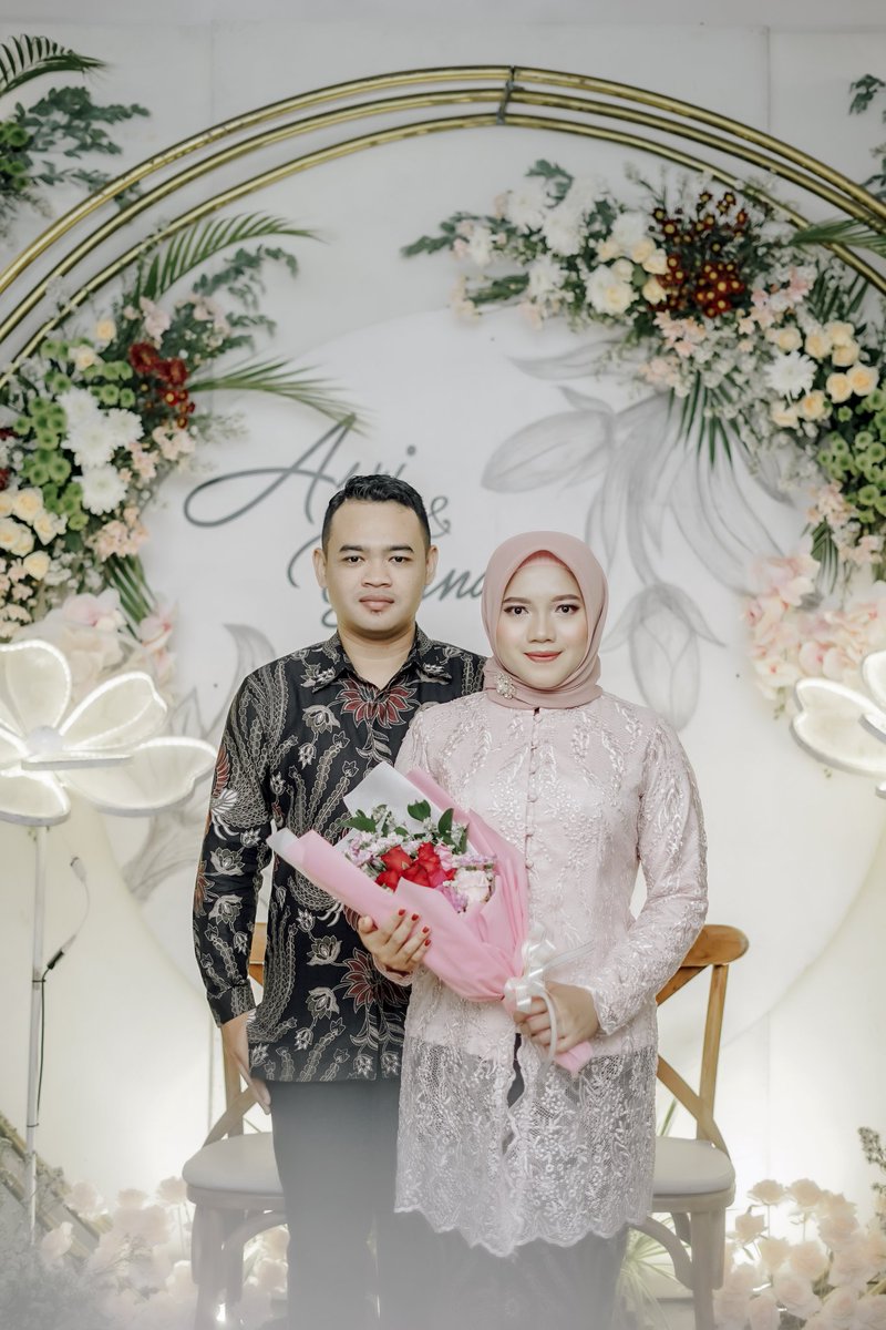 Azri_nudh's tweet photo. Counting days to be Mr and Mrs 😍 https://t.co/bZrXPyePOd