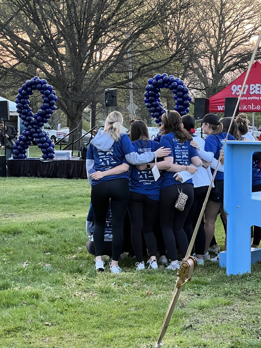 GYRIGPhilly's tweet photo. Still time to come out &amp; walk or run and help fight #coloncancer Runners &amp; walkers must be registered by 8:15a Come on out 💙  https://t.co/Kt3akdlAAs https://t.co/HaH01UXjSJ