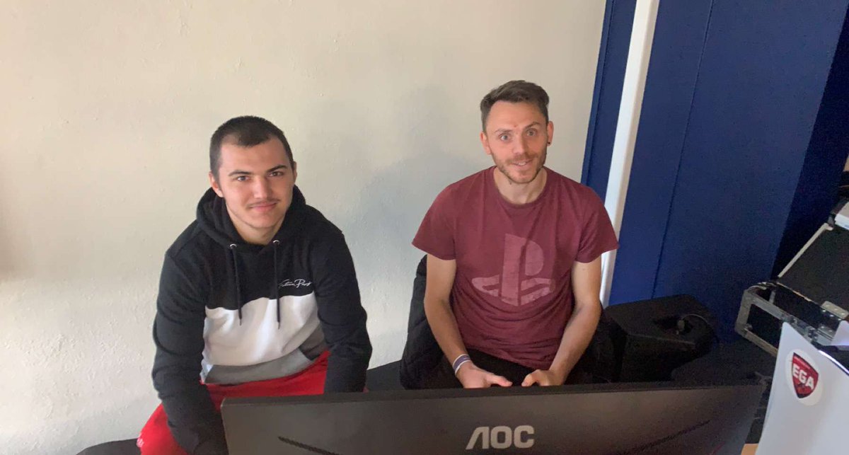 ISGHopeGaming's tweet photo. 🥁🥁🥁

Les gagnants des tournois du #MEINAUGAMING2 sont 🔽

#FIFA22 :

🥇Nathan
🥈@Boombes19 
🥉Razanaka 

#SSBU :

🥇@Le_Chien_Disco 
🥈@CEW_Otakuni 
🥉@Destadik 

Félicitations à tous et merci pour votre participation ! 💙🤍 https://t.co/rdpOiZPl7v