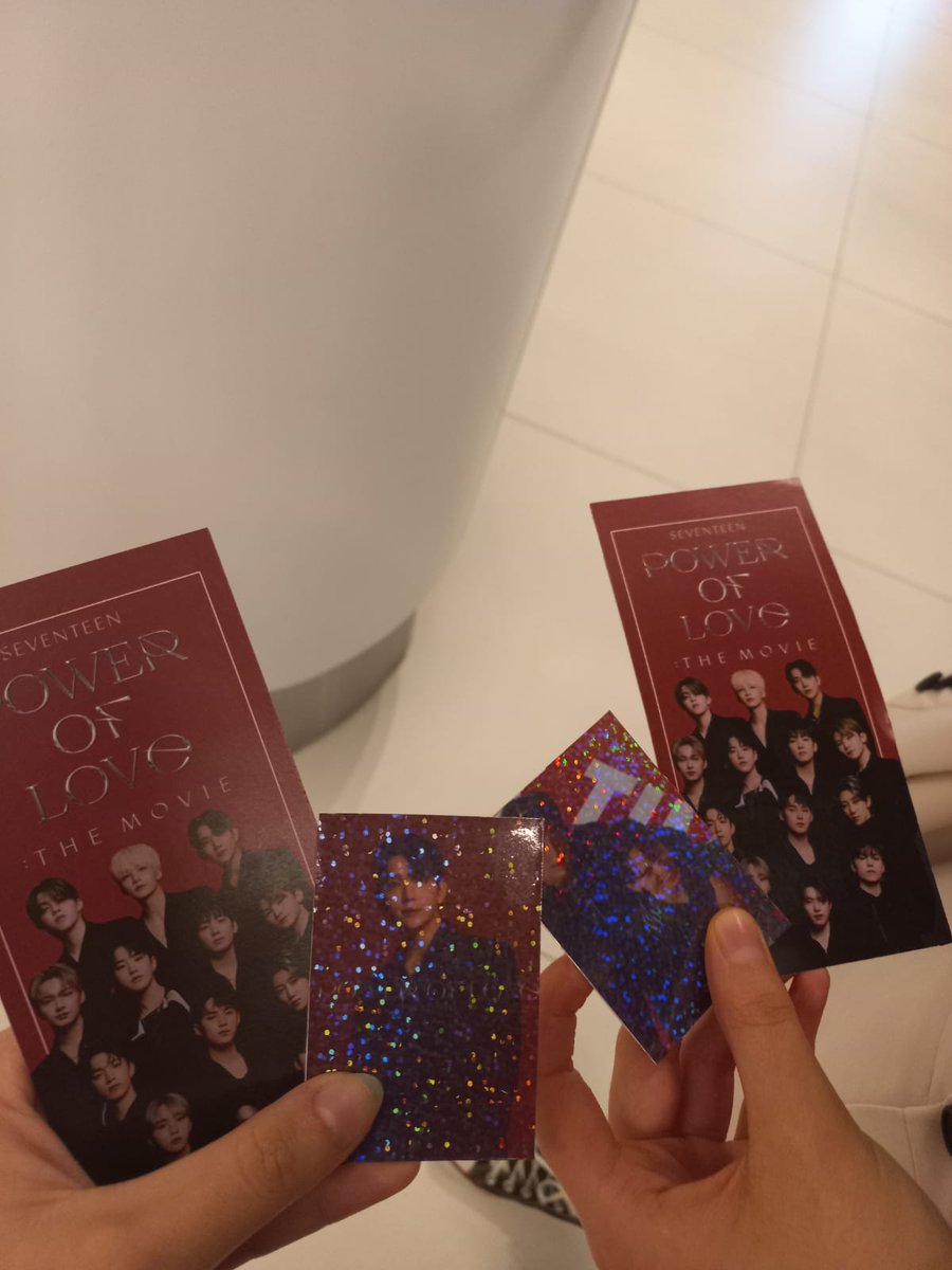 swiftieheist's tweet photo. #PowerOfCarat ❤ https://t.co/HXbnzjz96z
