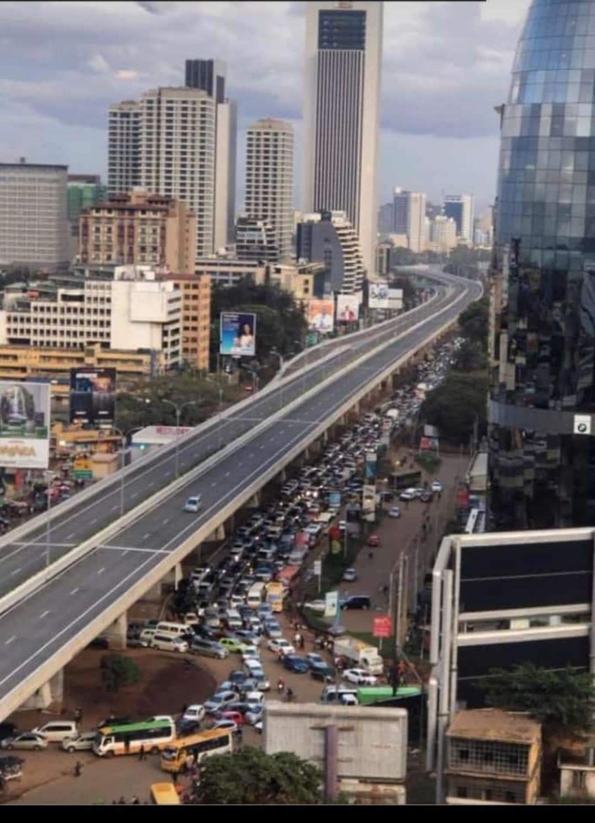 ShaleYare's tweet photo. Rich man roads paid using poor man's taxes. In some parts of Kenya,the roads are not there.
#Lagdera
#Hon_hire 
#Zeytun https://t.co/4aWERTiLxv