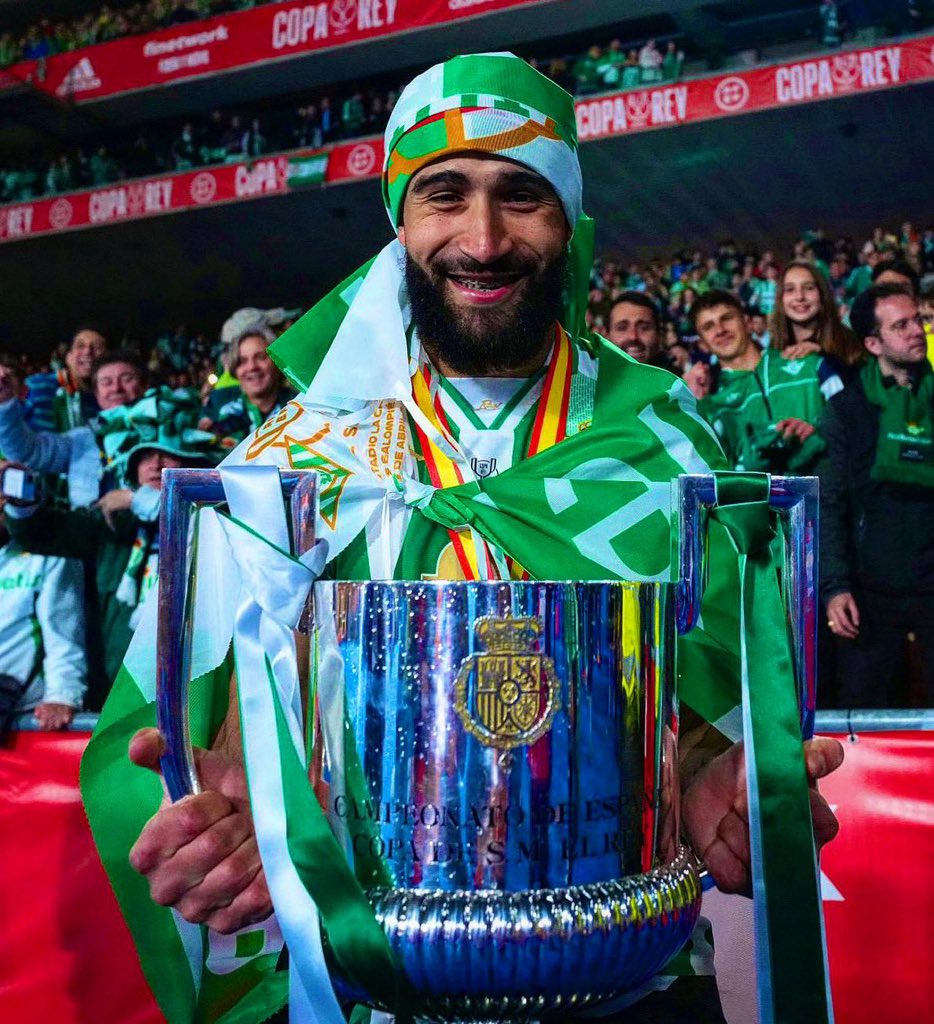 Football Tweet ⚽ on Twitter: "First club trophy for Nabil Fekir. 🏆💚🤍 https://t.co/4TdGtQyOTz" / Twitter