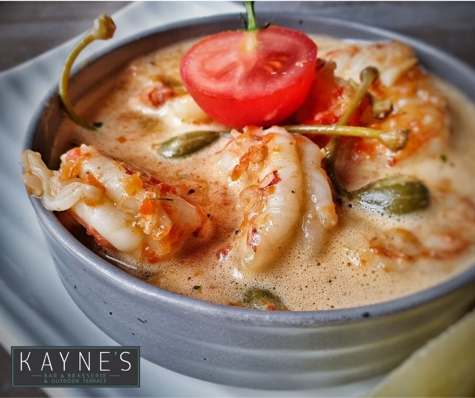 kayneskillarney's tweet photo. Wild caught Atlantic prawns, chilli & garlic, roast sweet pepper, capers, sourdough toast.
Open from 12.30pm daily, call in & see why people choose Kayne's.
#kaynes #killarney #supportlocal #prawns #wine #greatfood #superbservice #sunday #funday #weekend https://t.co/RPfoHMKGgR