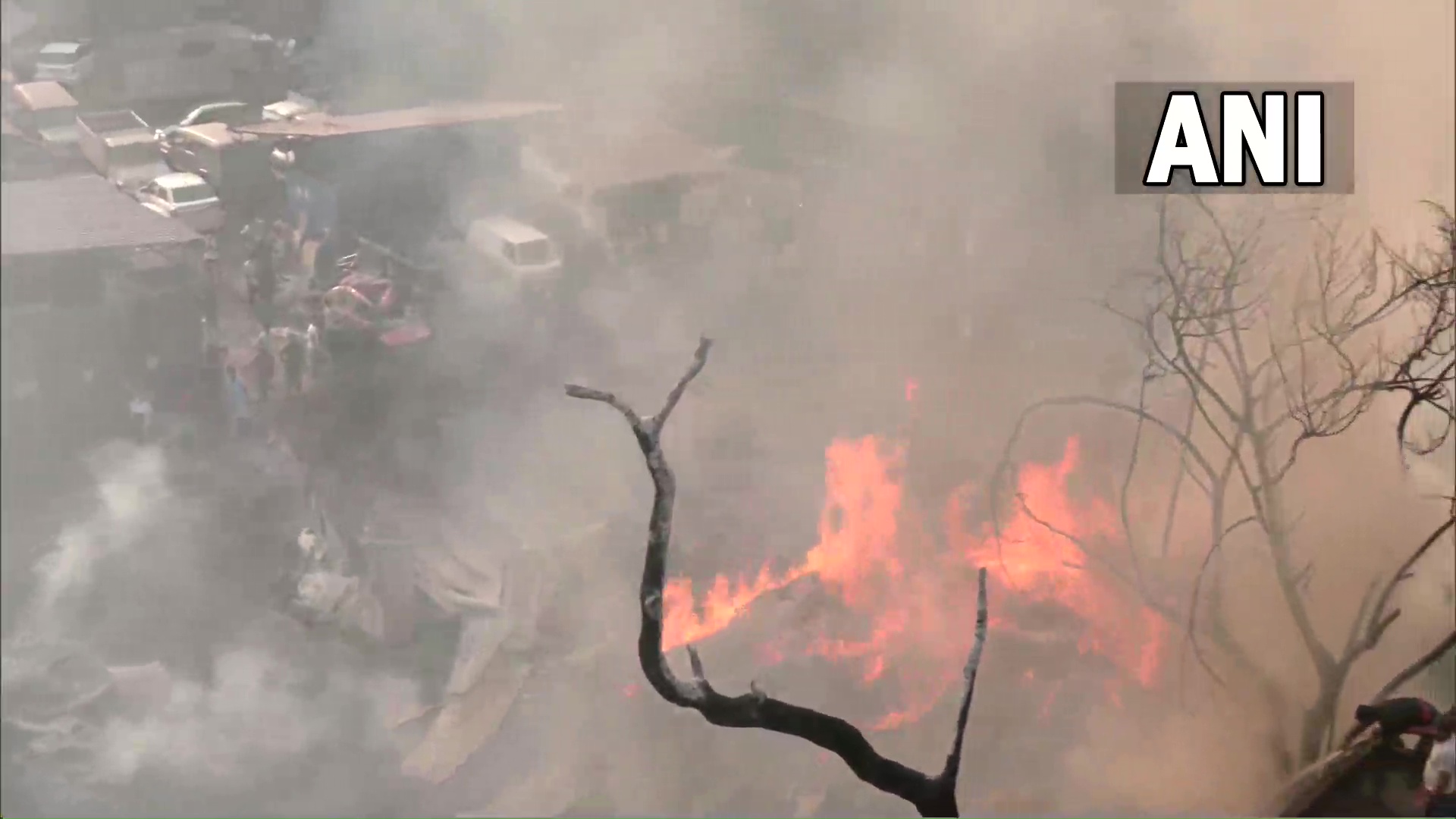 ANI on Twitter "West Bengal Fire breaks out at 46, Christopher Road, Tangra area in Kolkata