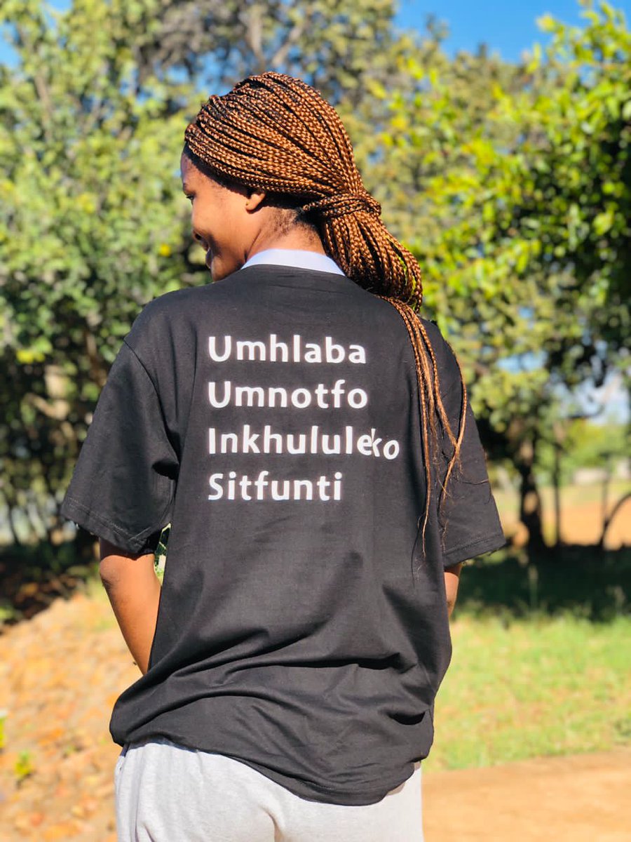 Nawe nawe nawe uyi PUDEMO, loko kuliciniso lelilangaboli🖤❤💚🧡

Day 3 of the 12th SWAYOCO General Congress 
#itintile✊