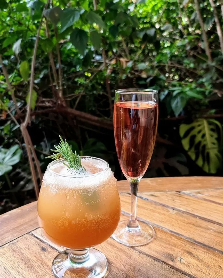 Brunch is breakfast without an alarm clock ‼😋 Wake up!!! and Sunday Brunch with us today👇🏾
Book your table via the link in our bio and join us for brunch (10am - 1pm), lunch, live sax🎷 and dinner today