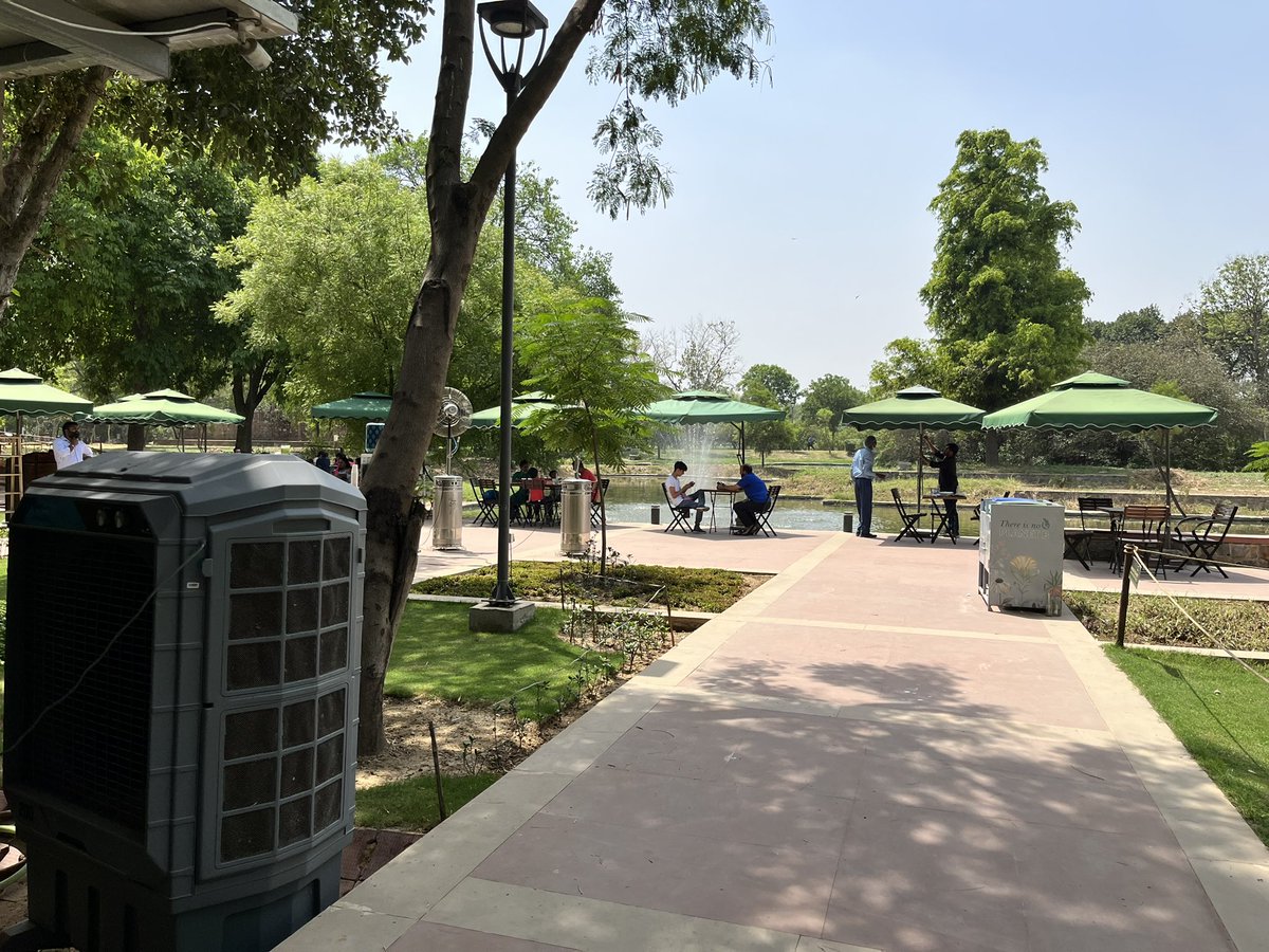 devikasrimal's tweet photo. @FabindiaNews fab cafe at sunder nursery delhi- location, views, food excellent but service from wait times to table service quite poor 👎Noticed customers from all tables had to constantly go up to the servers to have their request entertained. https://t.co/diheb9nvqc