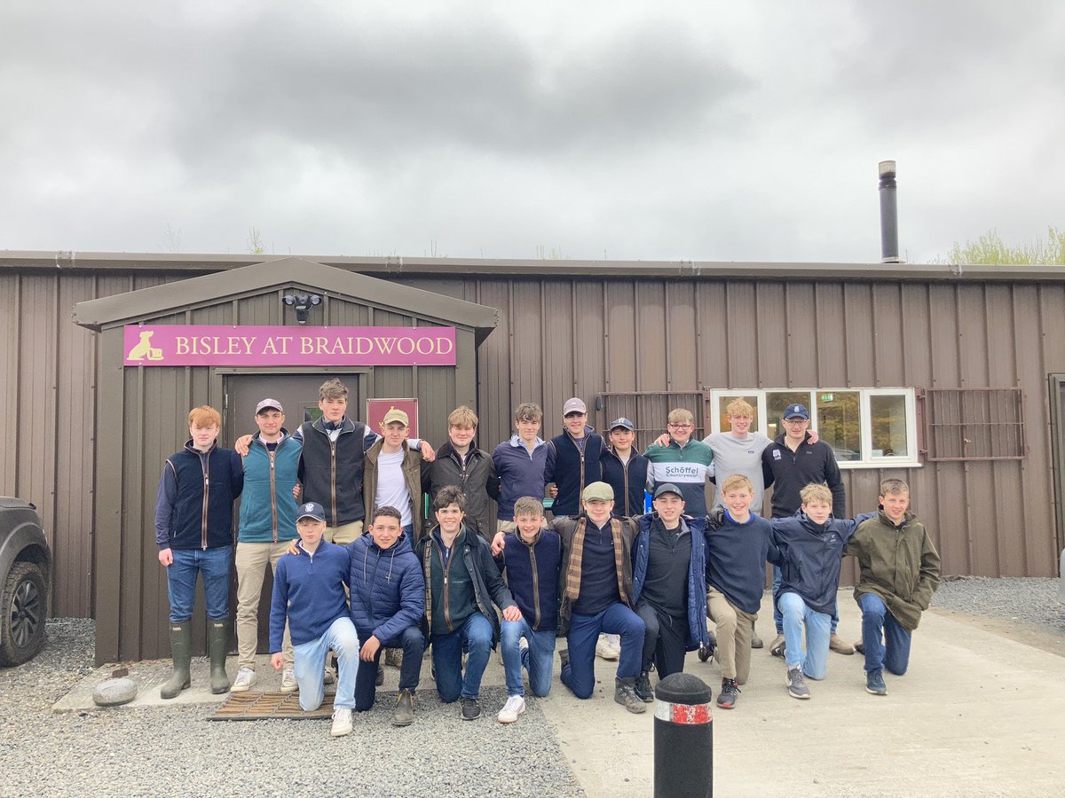 Merchi_cocurricular tweet media