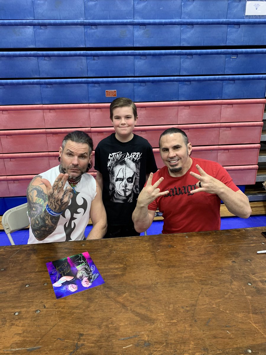 pcb0310's tweet image. He had the best time meeting his two favorite wrestlers last night! @MATTHARDYBRAND @JEFFHARDYBRAND #springslam#northeastwrestling