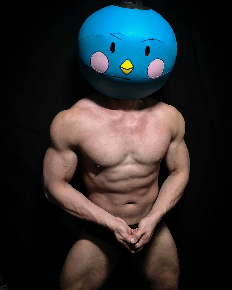 TimcangJr's tweet image. My Muscular Chicken from anime #scissorseven #cosplay #muscle #muscularchicken #xaiofei