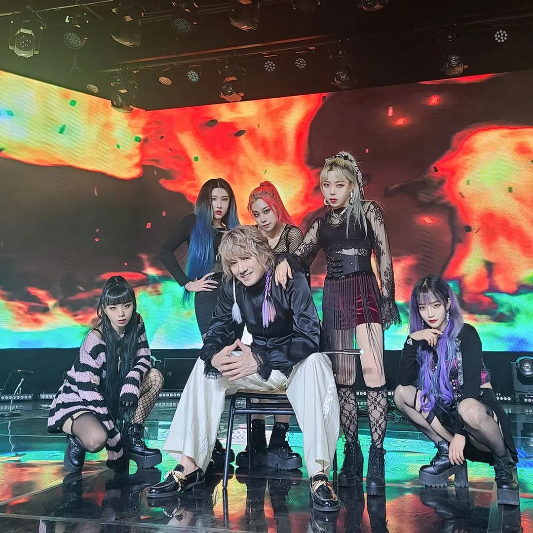 damned_diamond's tweet image. Behind-the-scene photos of the filming of &quot;Ice On Fire&quot; music video (1/2)

🔗: instagram.com/p/CcvRLSBvHZy/

#RollingQuartz #롤링쿼츠 #KimJangHoom #김장훈