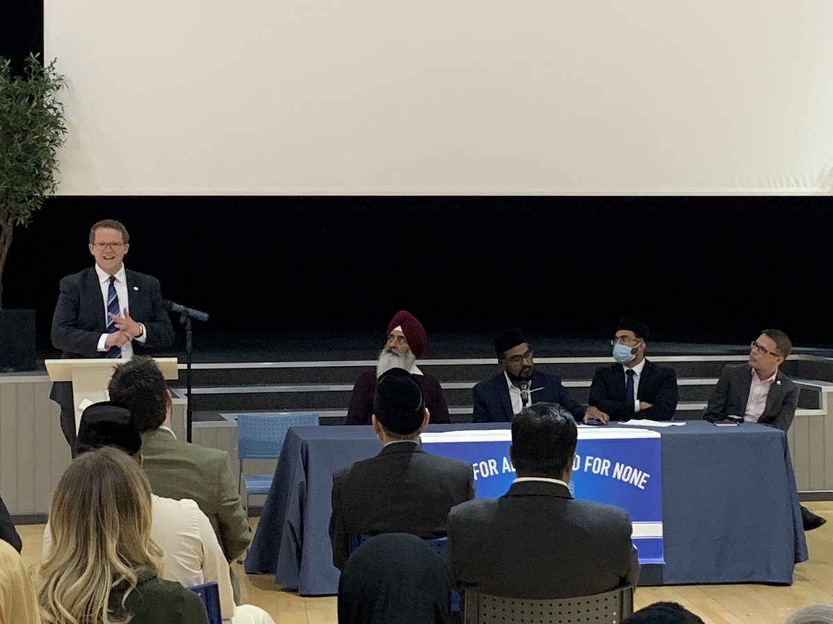 AMA_Cardiff's tweet photo. AMA Cardiff held its Big Iftar yesterday at St Teilo’s School. Number of external guests attended the event and ended fasting with AMA members. Topics including  fasting in Islam and other regions were presented by AMA speakers. https://t.co/uqsi8UMNFw