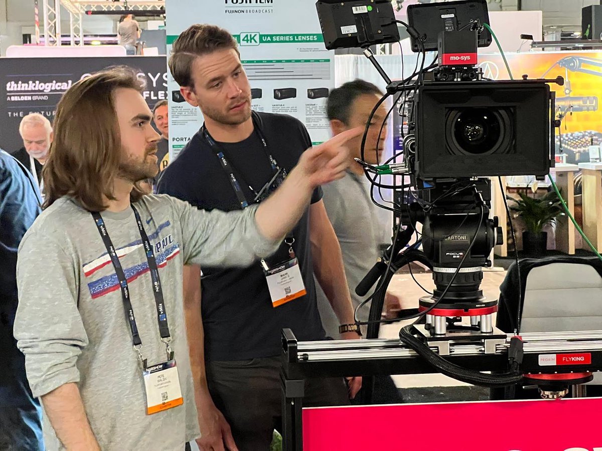 TweetsByMCM's tweet photo. We have been hard at work with @ResolutionProd, DP @MarkJamesDP, and @APGMediaGroup to set up the #virtualproduction volume in the @FUJINONLenses booth at @NABShow. In Vegas? Stop by to check out the beautiful Fujinon lenses and @mo_sysLab VP system at booth C6127. #nabshow2022 https://t.co/TgrWHMbfB0