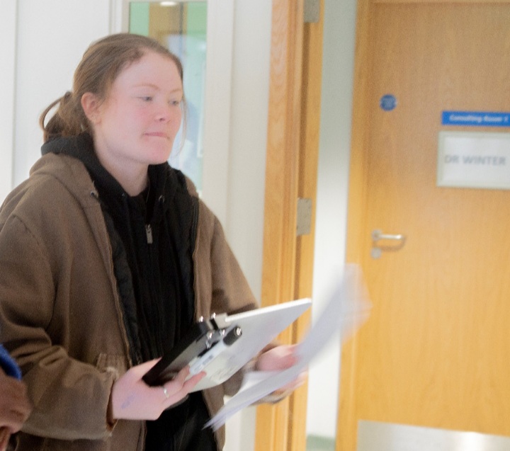 MayFilmworks's tweet image. ODILE Pilot: Meet the Crew
1st AD: Emma Broderick
Thanks to talented 1st AD, Emma (who made sure all stayed on schedule) and her colleagues Liam Ihde (GAFFA) &amp;amp; Zand Maroof (CAMERA Op) – 2 very skilled young men! A real credit to @UniWestminster where they are doing a BA in Film.