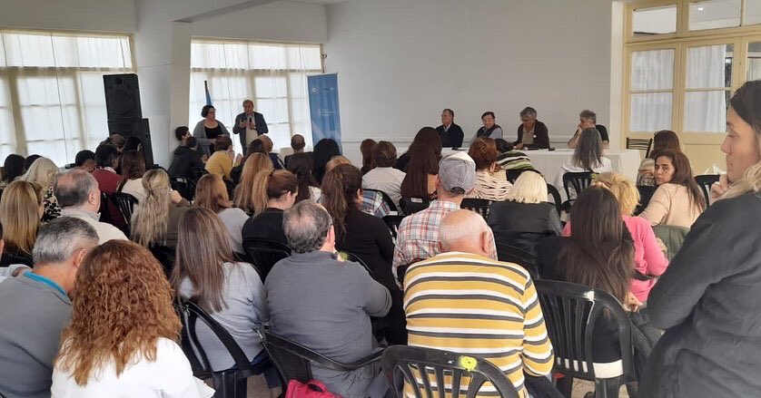 CoopyMutMuniCba's tweet photo. ENCUENTRO NACIONAL DE TURISMO 👥🤝

👉🏾 El Director @nadir_nifury participó en el Encuentro Nacional de Turismo Cooperativo y Mutual 

👉🏾 Durante el encuentro se buscó acordar un programa de trabajo para fortalecer la oferta turística cooperativa y mutual 

#CórdobaCapitalCoopera https://t.co/PL0T2Pdw1a
