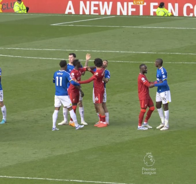 Getintothis's tweet photo. No wonder people think the PL unequivocally favours the top clubs. Mane pushes two players in the face - no red card. Gordon pushed in the back no card for Trent. Richarlison goes over on his ankle ref plays on. Blatant Matip pen on Gordon. Not to mention the bias Sky commentary. https://t.co/FintruVNUC