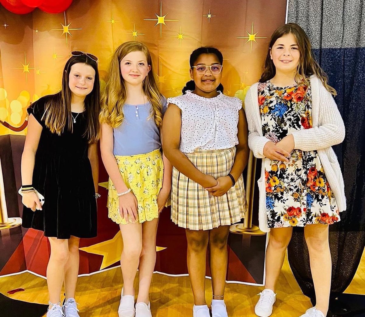 Great pictures from the 2nd Annual West View Dance 💃🏽🕺