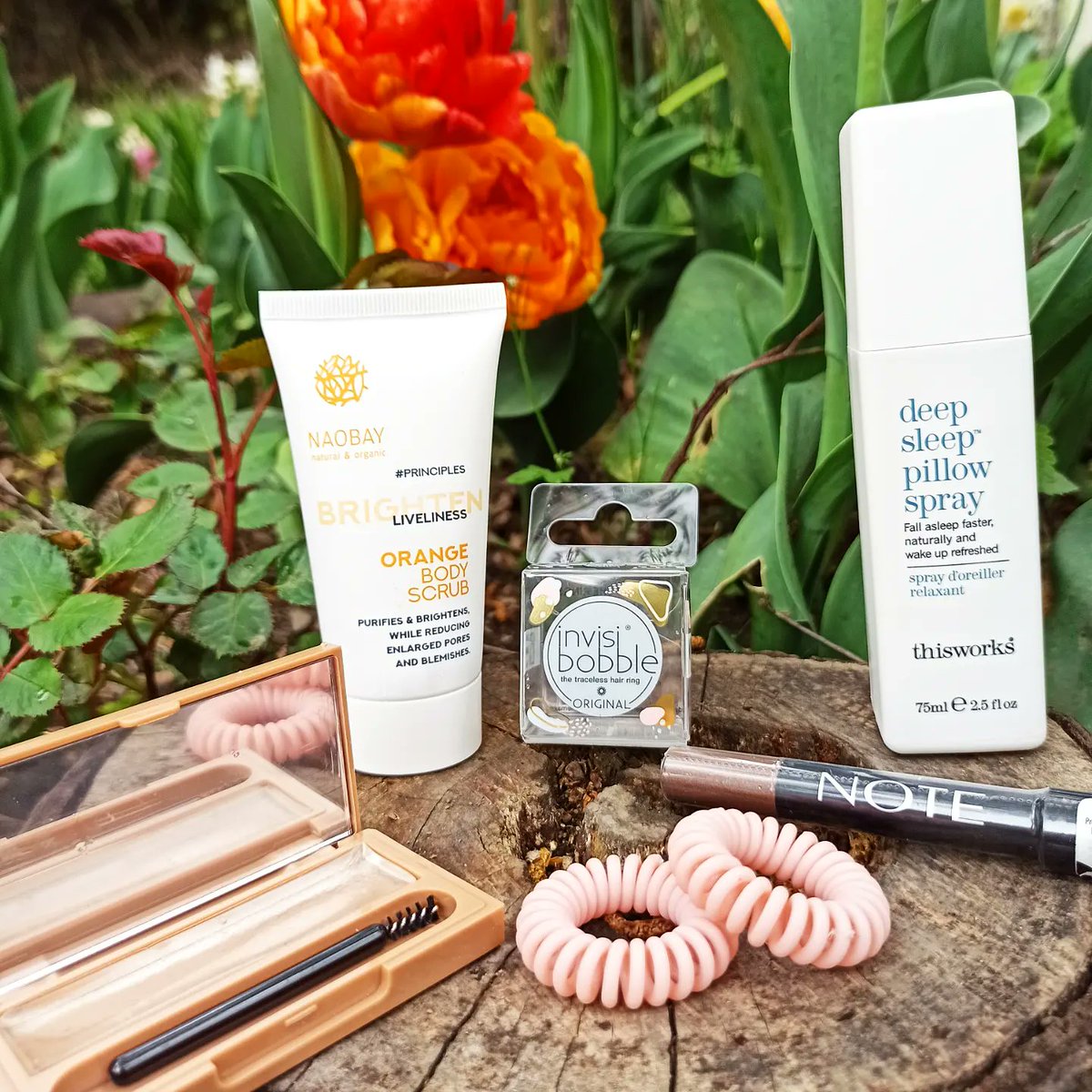 ShareTesteuse's tweet photo. 💜GLOSSYBOX AVRIL
Hello, Je vous présente la @GlossyBox_fr d'avril
Bénéficiez de 25% réduction grâce à mon code promo: SHARET
👉 https://t.co/QtcopEYvz9
. 

#glossybox #glossyboxfr #produitoffert #beaute #beauty #cosmetiques #makeup  #bonplan #collaboration #collab #partenariat https://t.co/EJGwGcKcrb