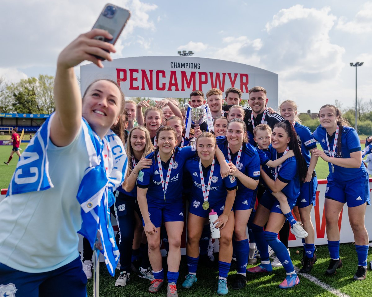 FAWales's tweet photo. 2022 #FAWGirlsCup champions 🏆
2022 #GeneroAdranLeagues U19 national champions 🏆
2022 #FAWWomensCup champions 🏆

Llongyfarchiadau, @CardiffCityFCW! https://t.co/9fOV30ZAnh