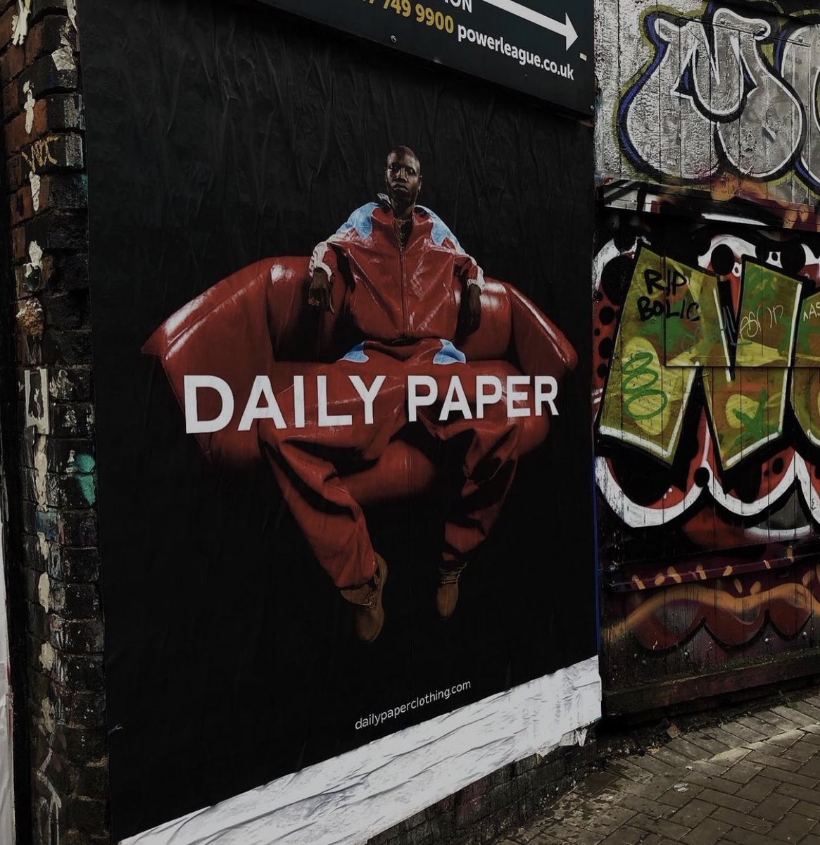 blac__art's tweet photo. Billboards Africa to London, me for Daily Paper ! 🏌🏿☄️ https://t.co/dNEIAMAFnr