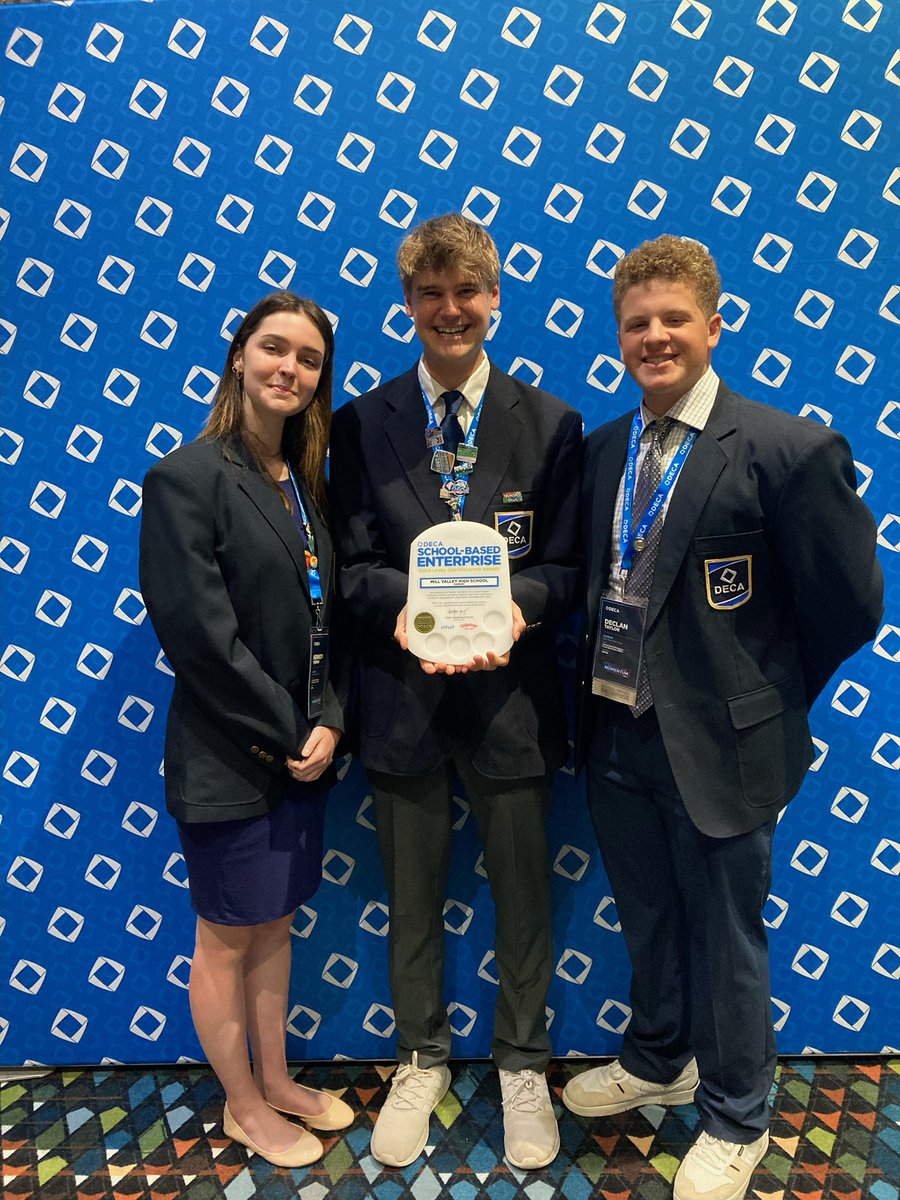 Shout out to MVDECA and the Catty Shack for receiving their GOLD status award at DECA Nationals! We love the Catty Shack - well done! <a href="/USD_232/">Unified School District No. 232</a> <a href="/mvjaguars/">mvjaguars</a> #DECAICDC