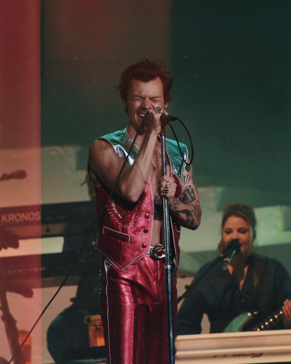 sweetstylesbr's tweet photo. 📸| Harry no palco do #Coachella. ✨22.04.2022 

Créditos: @Phobymo https://t.co/XKFamtWfON