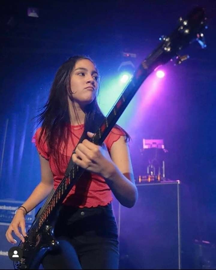 AlefansTW's tweet photo. Happy Ale Day 🎸

#thewarning #thewarningrockband #thewarningband #thewarningfans #alevillarreal #AlejandraVillarreal #rock #rockgirl #rockchick #bass #bassist #femalebassist #aleday https://t.co/AEHFU3vvdu