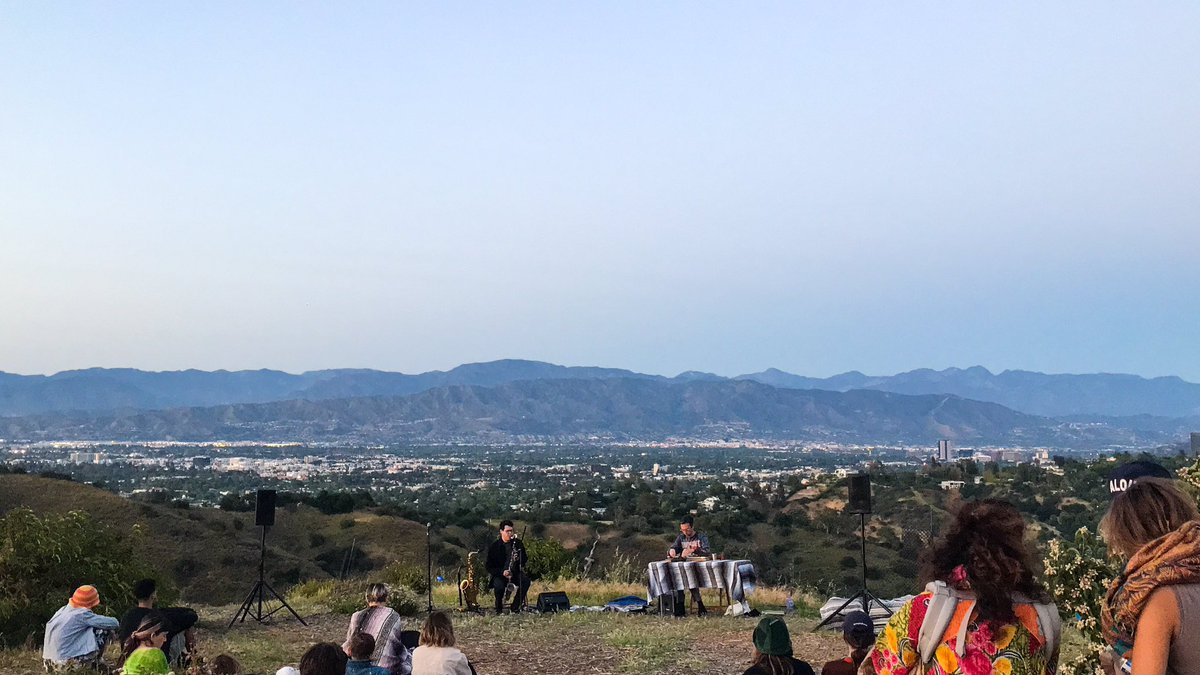 dream day with mia doi todd, matthewdavid, anenon, and two plant walks yesterday afternoon at treepeople, right off of mulholland drive. i didn’t see him but i heard that sir paul mccartney came thru.

🪲🐝🌿🍄🌳🎶