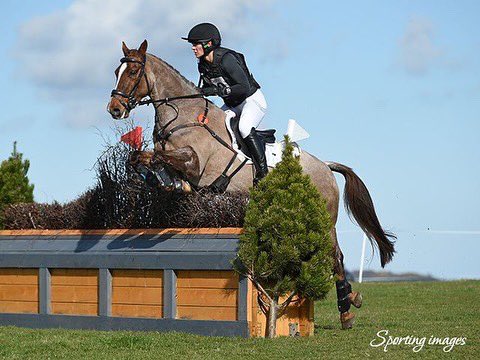 Wondering what to wear for your #Eventing debut?

Squat proof, NOT see-through, smoothing, sculpting &amp; totally supportive for EVERY discipline - The Vivendi Apparel C180 Compression Legging in White &amp; Silver!

vivendiapparel.com #ponyhour #britisheventing #equineblogshare