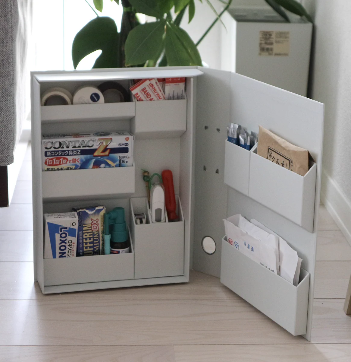 こんなの欲しかった！すき間にも収納できちゃう小物入れが優秀すぎる！