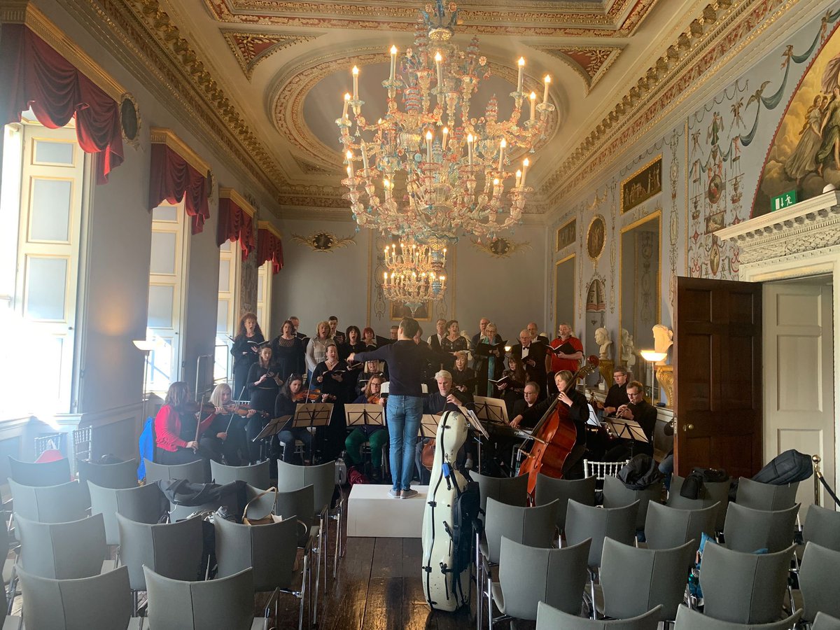 niallkinsella's tweet photo. Completely thrilling to conduct MESSIAH again last night at @opwcastletown with magnificent choir ❤️orchestra ❤️and soloists❤️! On a total high. Thanks &amp; massive bravo to all involved, onstage &amp; off. A total joy!! 👏🏻👏🏻👏🏻 @susie_gibbons @Sarah_Richmond_ @agavin_tenor @unclehooly https://t.co/1vBx4p5Hv5