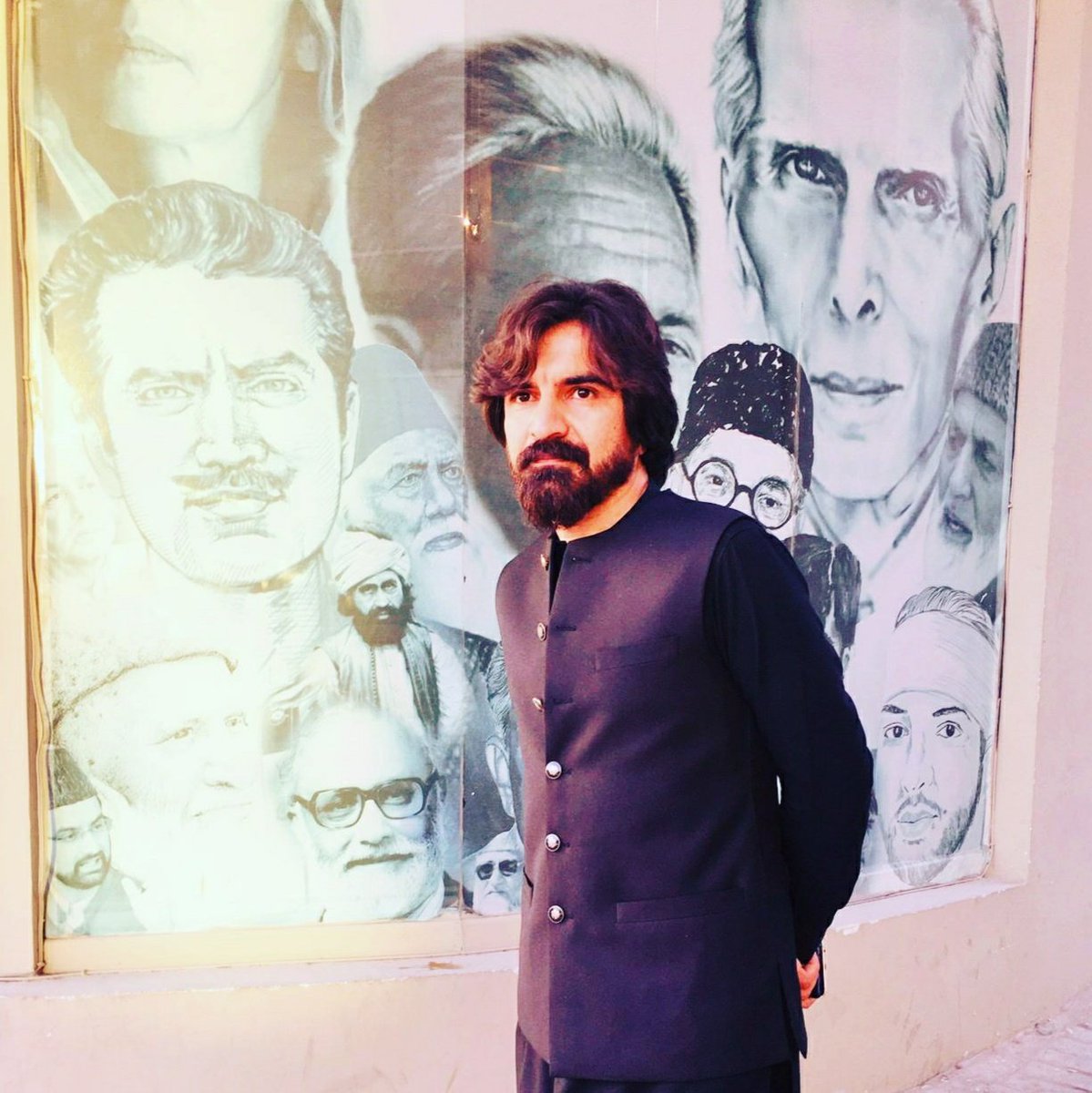 Sardar____'s tweet photo. #NewProfilePic
میں کہانی تو نہیں ہوں کہ سدا رہ جاؤں
میں نے کردار نبھانا ہے ، اور چلے جانا ہے
@IAm__Sardar
#زندگی
#IWTO https://t.co/ZofRC9MovP