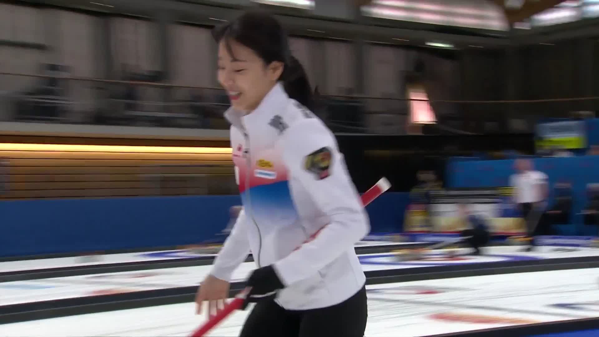 World Curling on Twitter "Korea 🇰🇷 with big weight gets 4 red stones