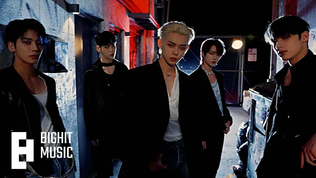 TXTColombia's tweet photo. 📽️Concept Clip MESS💔

https://t.co/PC4gg0YuwR

🐰: https://t.co/RI5NhusoOc

🦊: https://t.co/5T1TCNBX9a

🐻: https://t.co/bFzgjCsuYg

MOA, recuerda incluirlos entre tu STREAM, dejar tu 👍 y comentarios positivos 🫶🏻

#Thursdays_Child #TXT_MESS 
@TXT_members @TXT_bighit https://t.co/0yWR9NiIJy