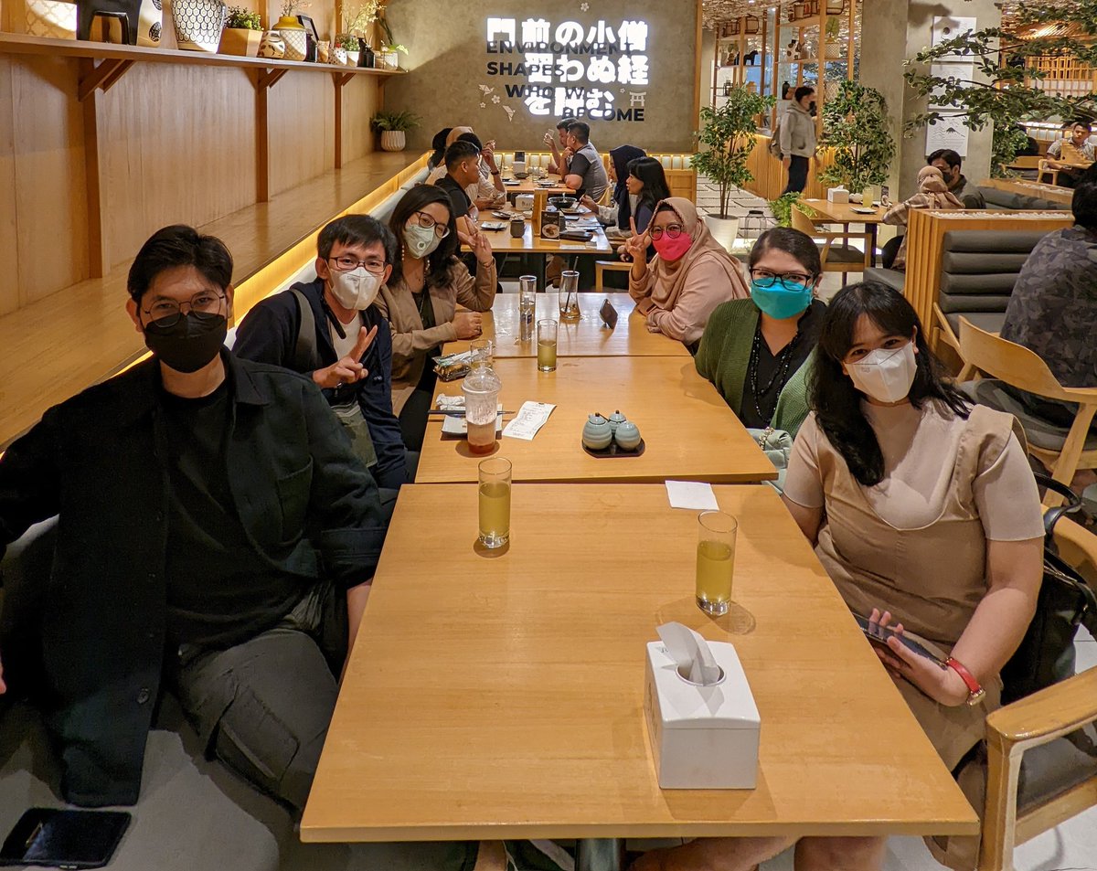 grawangsit's tweet photo. WIHIHIHW! BUKBER RP ーentah forum apa(?!)
@kzledford @lylluc @iggygritte @doremifaffa @_silverskye https://t.co/02zhCu67PD