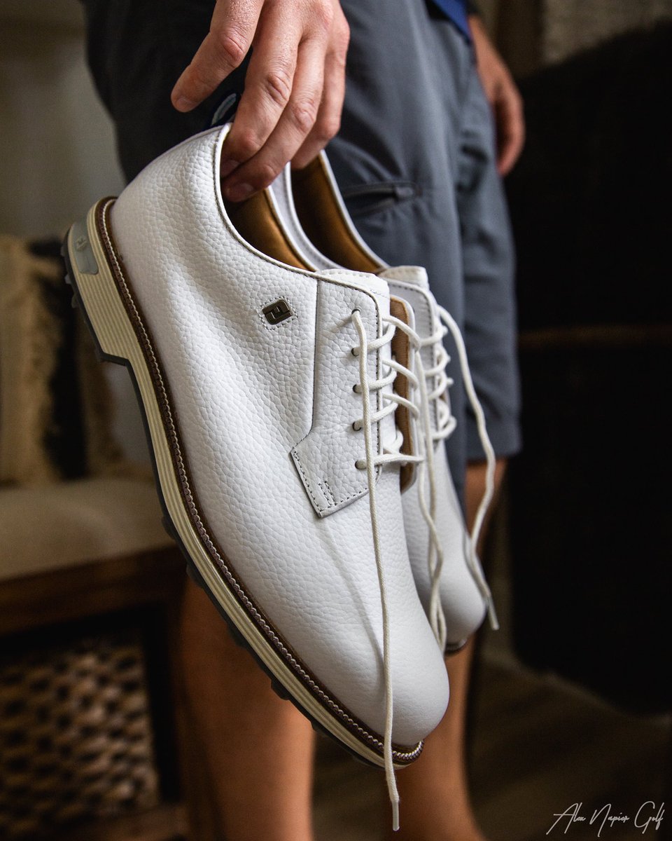 alexnapiergolf's tweet photo. Grab your Sunday best! #FJField #FJpremiereseries #1ShoeinGolf @FootJoy https://t.co/x0swmE2HLh