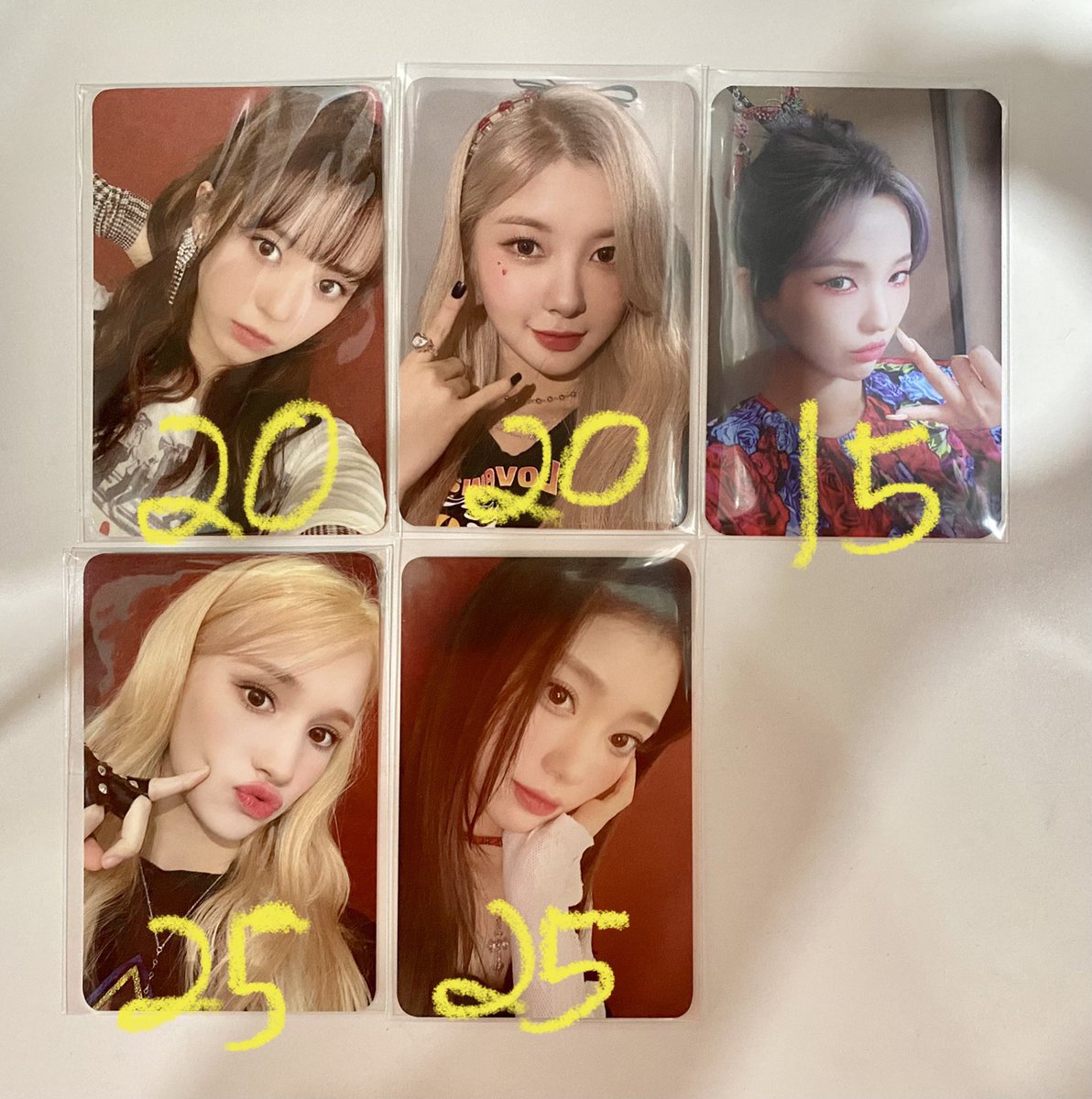 shokyhatesmilk's tweet photo. #pasarKep1er #pasarkepler #pasargidle @pasarKep1er @pasarGIDLE @pasarkep1ermy 
wts 
-Price in pic
-Price exc postage
-Buy three pcs free postage to wm/em add rm7
-Perfect condition https://t.co/a5wAW2pwbf