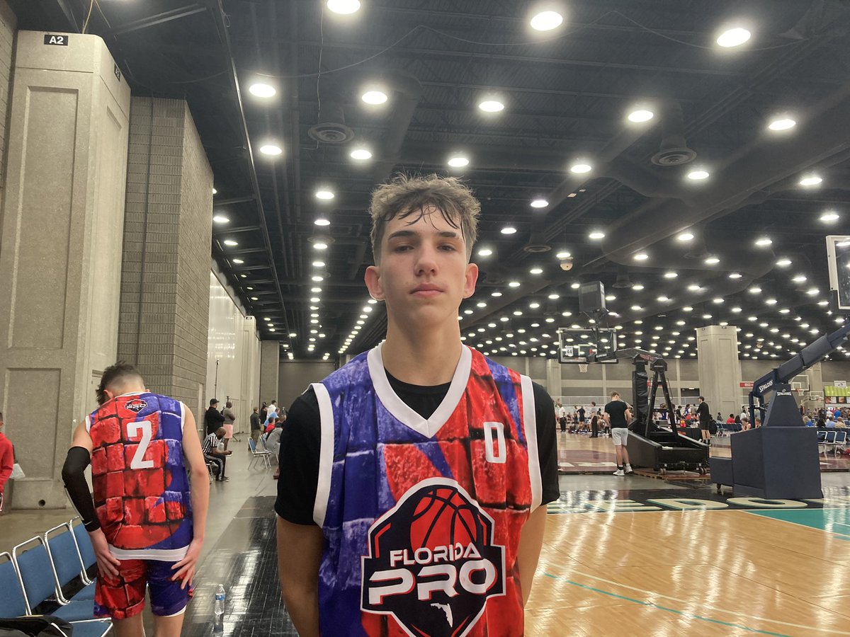 MHS_Boys_'s tweet photo. Brother duo of Christopher &amp; Christian Maxon can really play. Christopher excels running the point while Christian providing the scoring punch with 18 points hitting 5 threes. @FloridaProHoops @ny2lasports #GrassrootsShowcase2K22 #TGBA https://t.co/J1jexrzB19