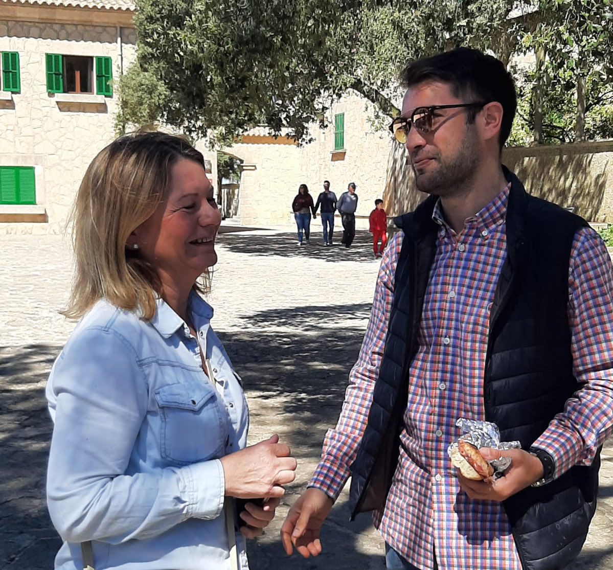 🔵 La nostra portaveu adjunta <a href="/MNuriaRiera/">Núria Riera</a> ha acompanyat al batle de Llucmajor <a href="/ericjareno/">Éric Jareño</a> i els companys del <a href="/ppllucmajor/">PPLLUCMAJOR</a> al pancaritat i missa al santuari de Cura.