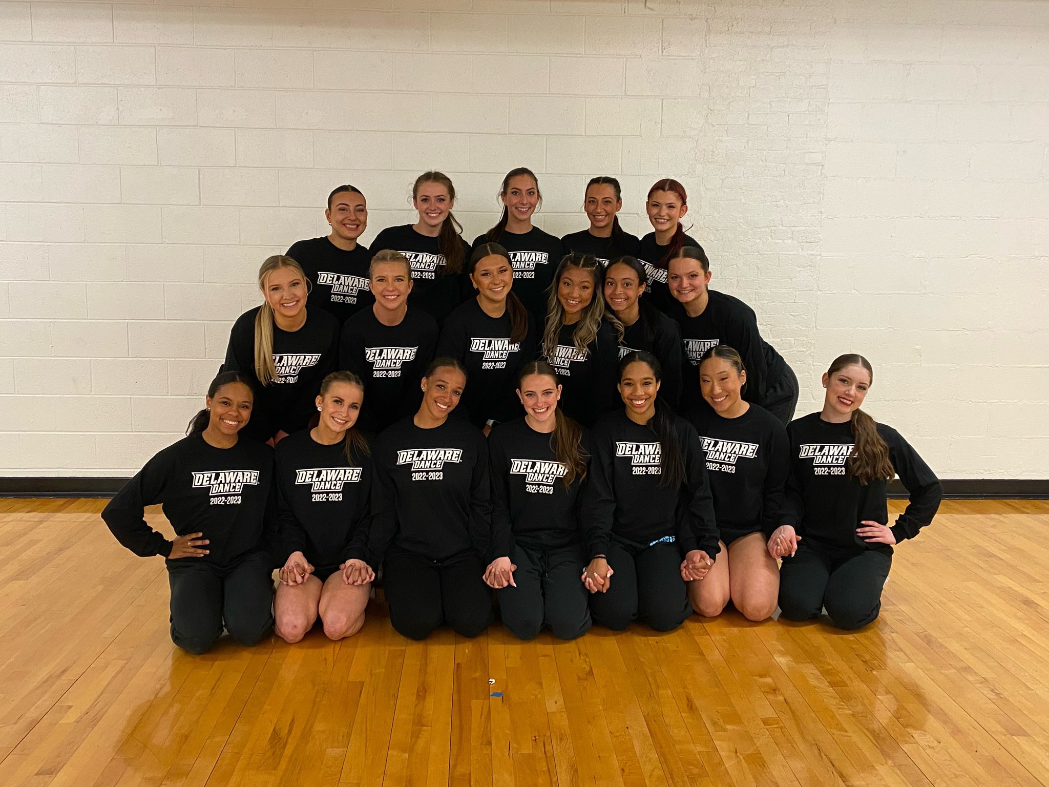University of Delaware Dance Team (udbluehendance_) / Twitter