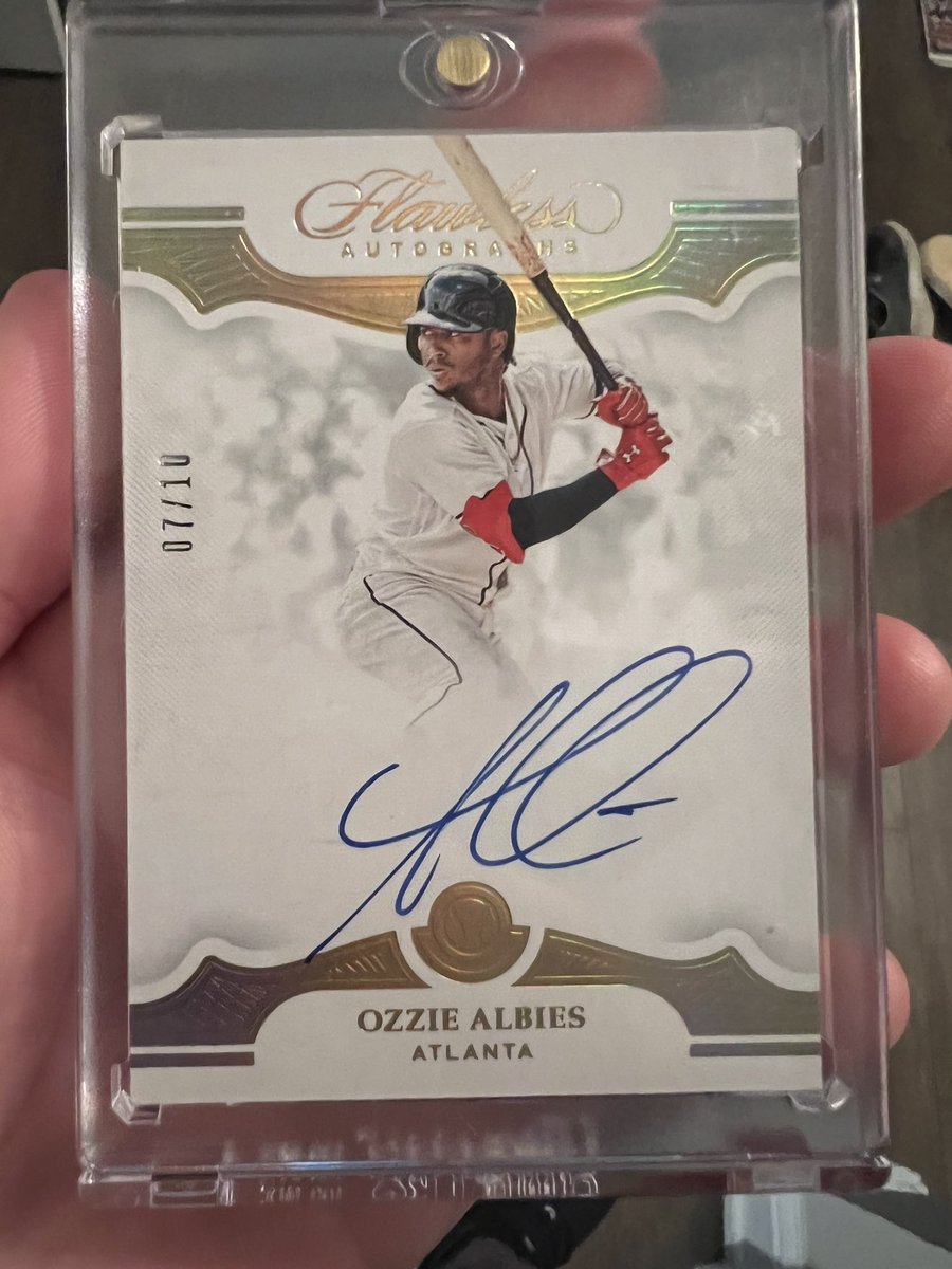 Couldn’t pass this <a href="/ozzie/">OzzieAlbies</a> card up yesterday to add to my personal collection 😍