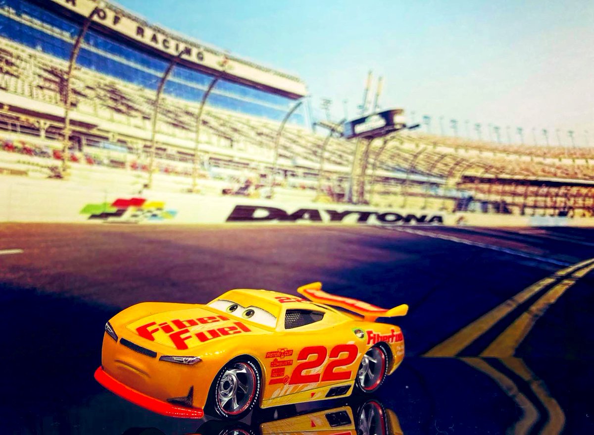 OeNvG2Wog8vr7Sf's tweet photo. #gogologano 🏁
#NASCAR https://t.co/guNIrpBkPO
