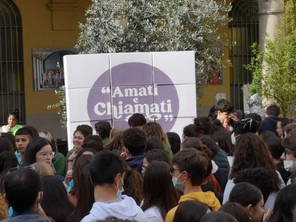 Cgfmanet_Org's tweet photo. #ifma #graziemondiale Accoglienza dei ragazzi #mgsday. La diretta da Valdocco:
Ore 11 - intervista a Madre Chiara
Ore 12,30: Celebrazione eucaristica con i giovani
https://t.co/zKsR79iB1P https://t.co/bqfdastShx