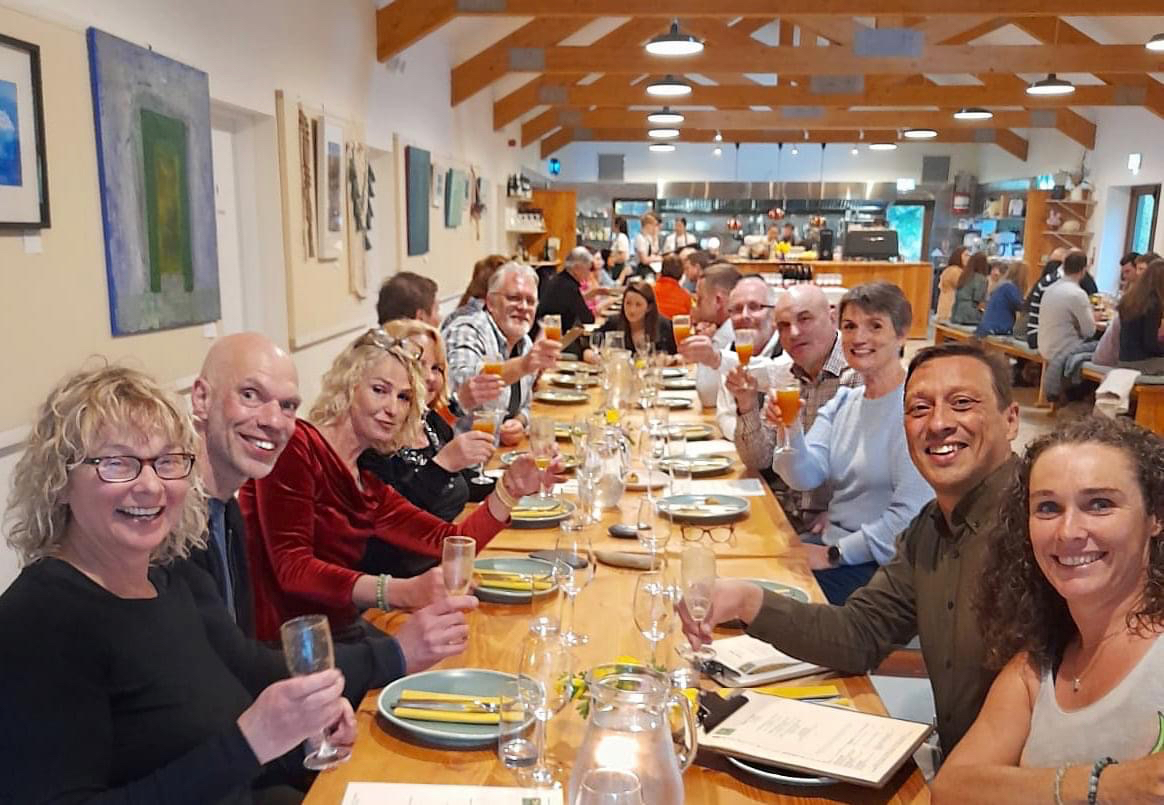 Great to see lovely images of friends dining at the Field Kitchen. This is our favourite, shared from last weekend. #camusfarm #fieldkitchen #camusfarmfieldkitchen #wildatlanticway #keepdiscovering #failteireland #travelireland #instaireland #purecork #lovecork #irishstyle