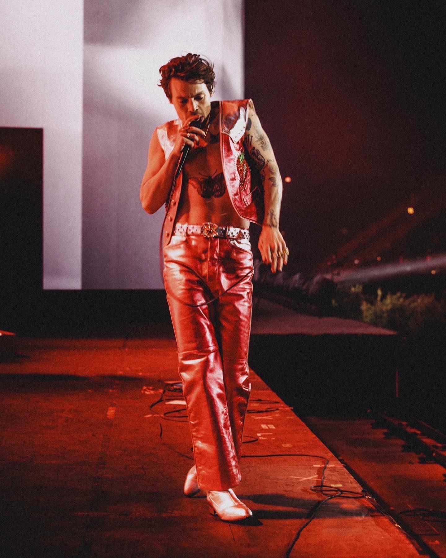 Red coachella shop outfit