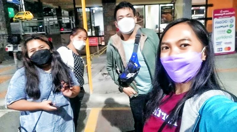 AldrewJames's tweet photo. Baguio night market 😊
Bustling outdoor market
(April 14 2022)

#Baguiolife #heaveupchannel
#BaguioFeels #cityofpines
#baguionightmarket #insta #baguiostreetfood #ukayukayph #harrisonroadbaguio #lovequotes 
#asianstyle #VlogWithStyle https://t.co/eDPcfDQYLQ