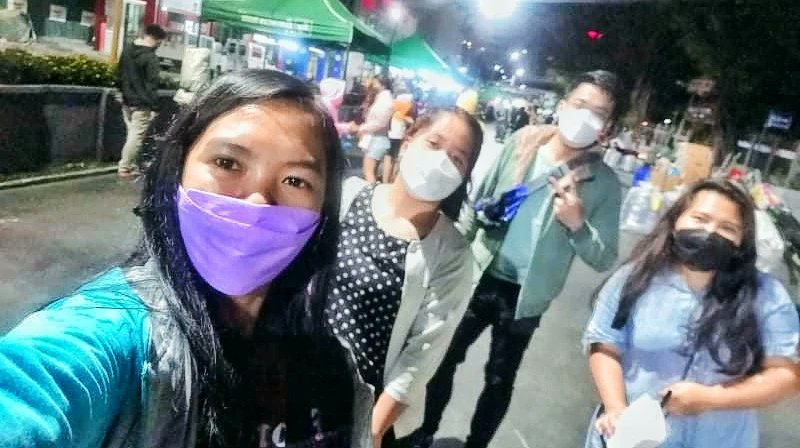 AldrewJames's tweet photo. Baguio night market 😊
Bustling outdoor market
(April 14 2022)

#Baguiolife #heaveupchannel
#BaguioFeels #cityofpines
#baguionightmarket #insta #baguiostreetfood #ukayukayph #harrisonroadbaguio #lovequotes 
#asianstyle #VlogWithStyle https://t.co/eDPcfDQYLQ