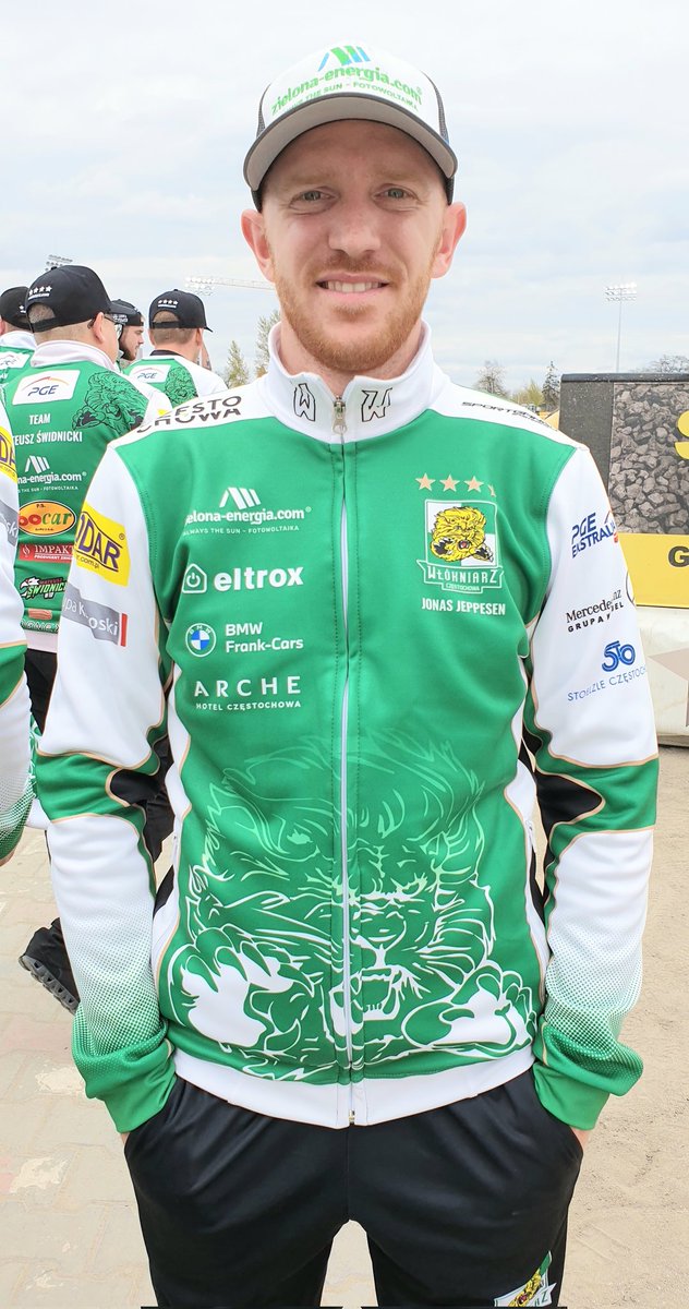 Søndag eftermiddag den 24. april 16:30 kører Leon Madsen og Jonas Jeppesen for Czestochowa i en PGE Ekstraliga match ude mod Ostrowa. En helt klar Jonas Jeppesen ses her 1 time før start. Foto: SPORTXPRESS