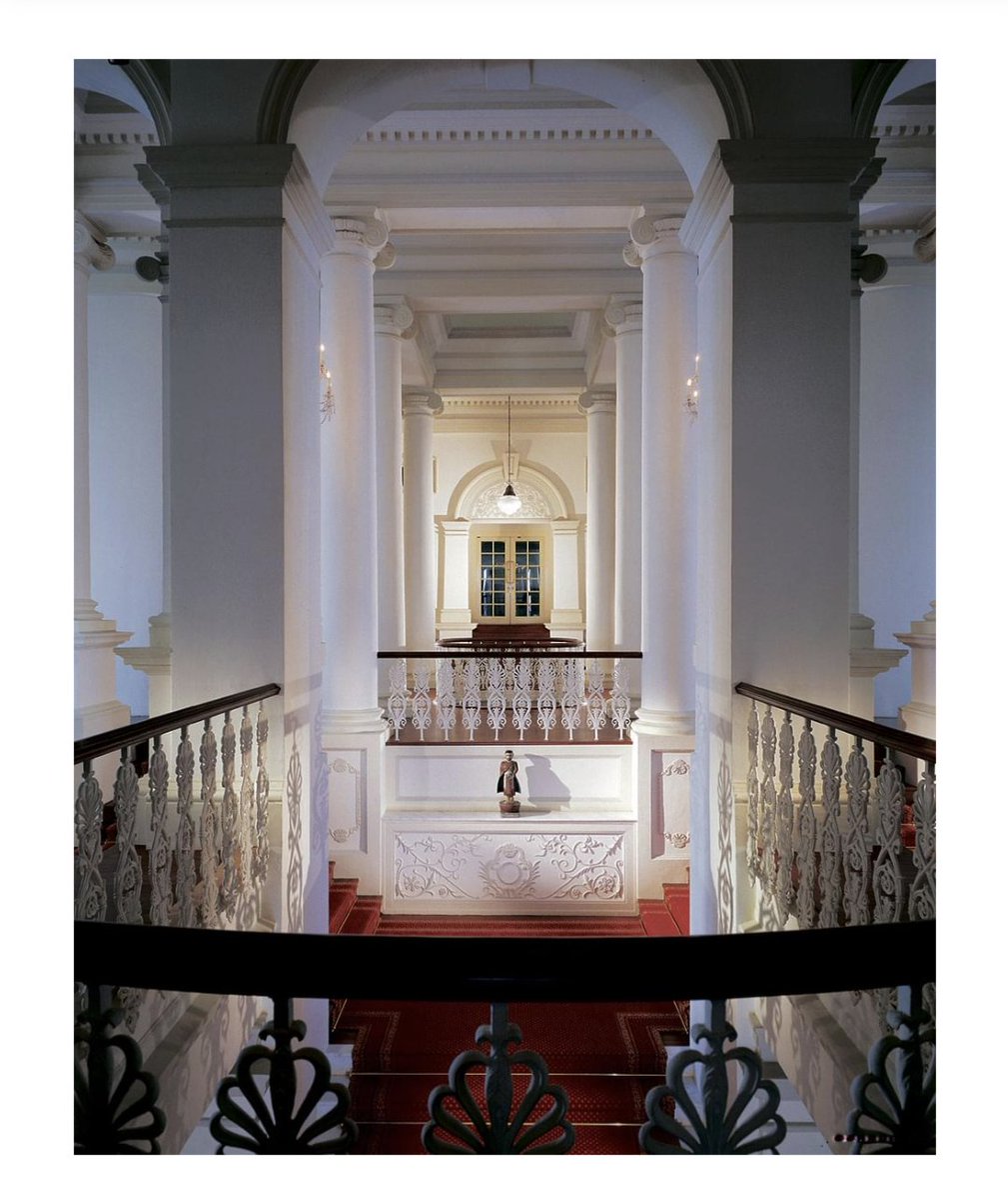 Jacq_GLIM060's tweet photo. Istana Open House. Don't miss this #culturalheritage , built in 1869 by the British Colonial Government. 
Book your tickets at the following link: 
https://t.co/Fs6YPh2uii

https://t.co/sQ2y8Akklb
 @ArtsAgeingNTU , #AG6309Wk8AY21T3 #istana https://t.co/Gxd9J3kbN2